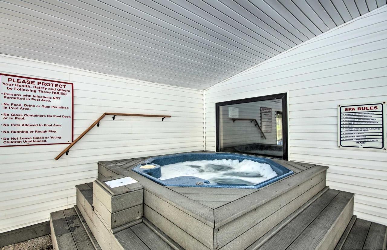 Pet-Friendly Branson Getaway With Private Patio! Apartamento Exterior foto